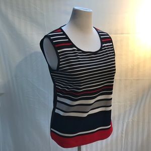 💥Host Pick💥 Sleeveless striped top Size L